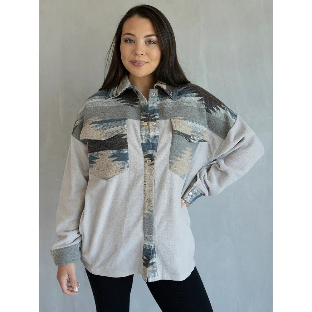 J&C Aztec Contrast Print Trim Knit Shacket w/ Front Pockets S/M - Picture 3 of 4